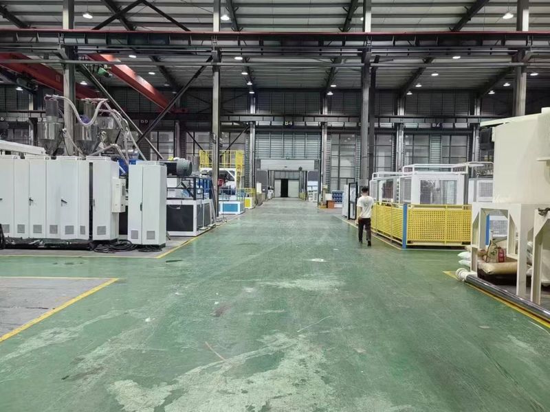 Zhejiang Mingdi Extrusion Machinery Co.,Ltd производственная линия производителя